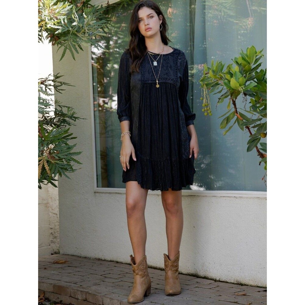 Young Threads Boho Embroidered Ruffle Hem Babydoll Dress Size Medium - Picture 2 of 7